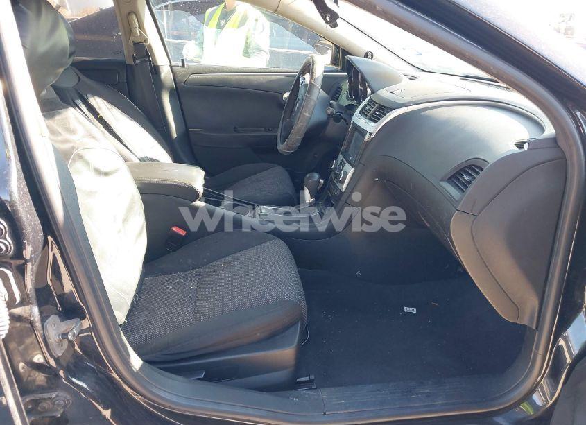 Photo 5 of 2011 Chevrolet Malibu 1LT (VIN 1G1ZC5E17BF280571)