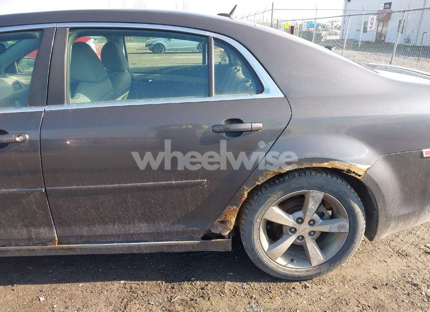 Photo 6 of 2011 Chevrolet Malibu 1LT (VIN 1G1ZC5E17BF285348)