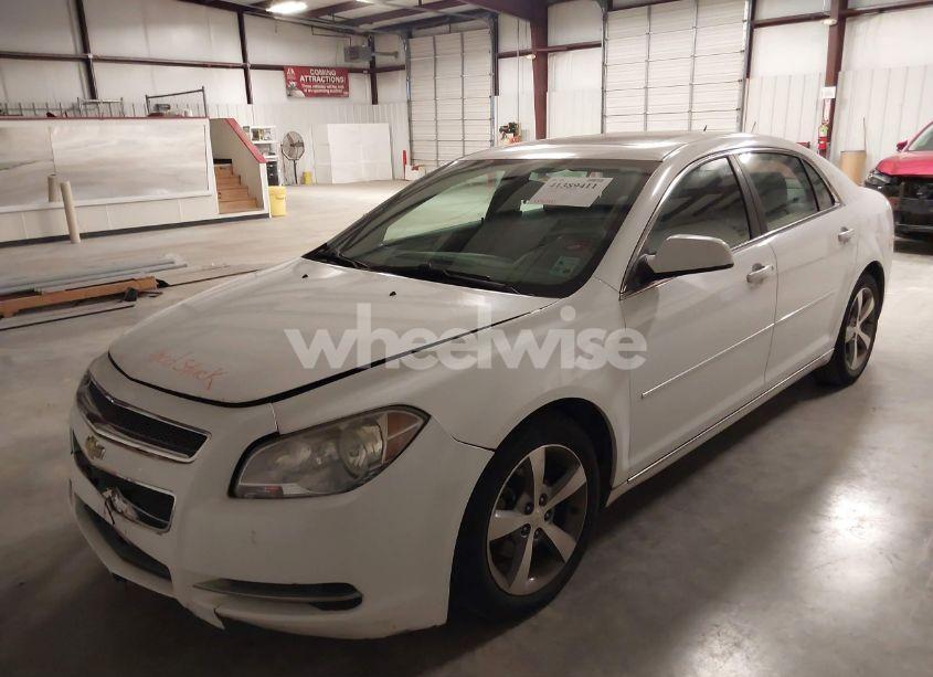 Photo 2 of 2011 Chevrolet Malibu 1LT (VIN 1G1ZC5E17BF294017)