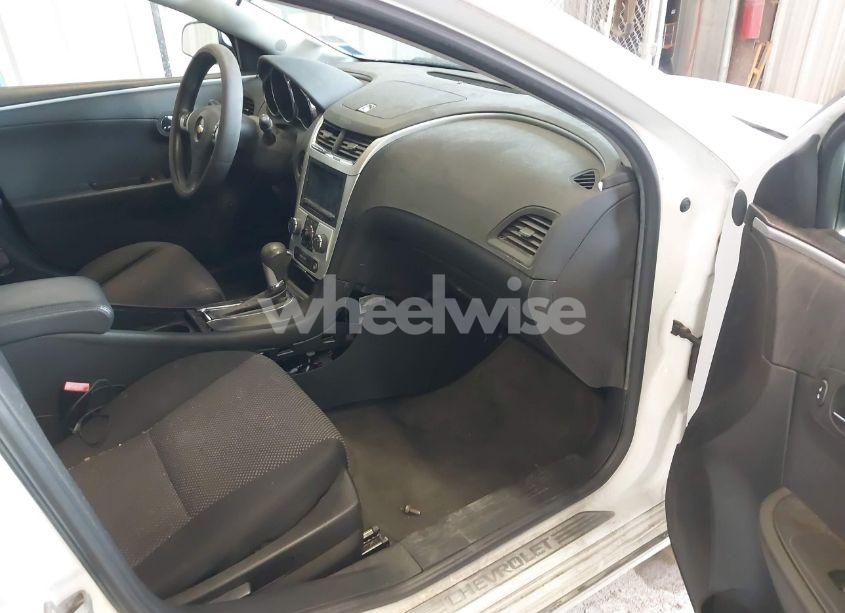 Photo 5 of 2011 Chevrolet Malibu 1LT (VIN 1G1ZC5E18BF118139)