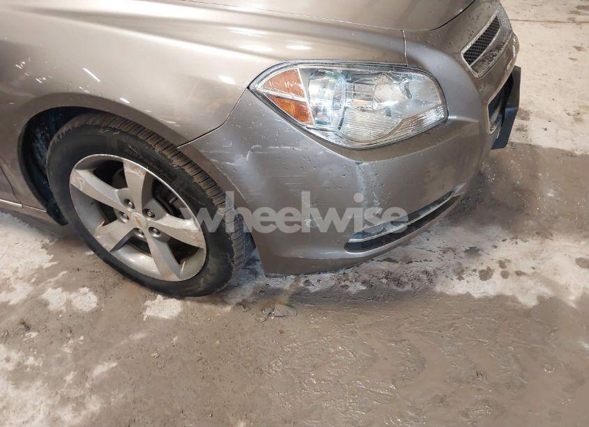 Photo 6 of 2011 Chevrolet Malibu 1LT (VIN 1G1ZC5E18BF181032)