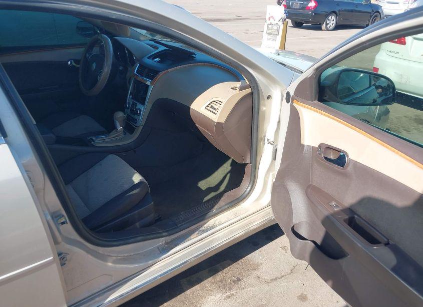 Photo 5 of 2011 Chevrolet Malibu 1LT (VIN 1G1ZC5E18BF208746)