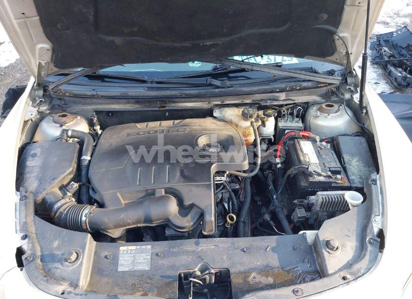 Photo 10 of 2011 Chevrolet Malibu 1LT (VIN 1G1ZC5E18BF301556)