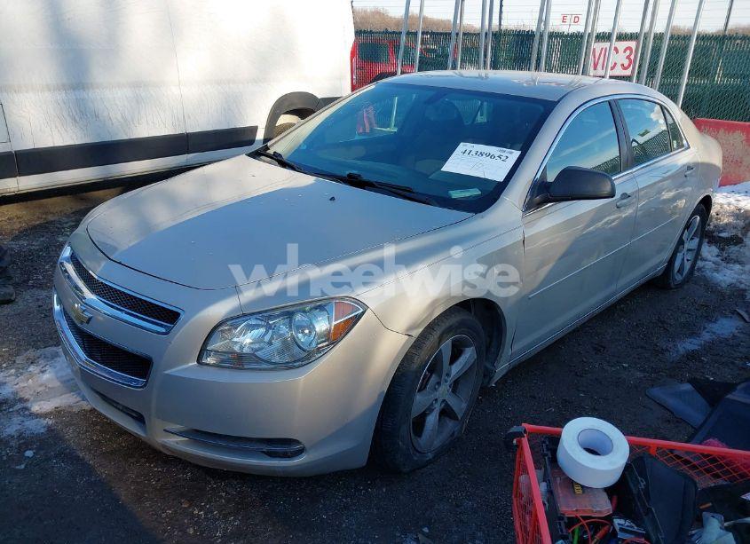 Photo 2 of 2011 Chevrolet Malibu 1LT (VIN 1G1ZC5E18BF301556)