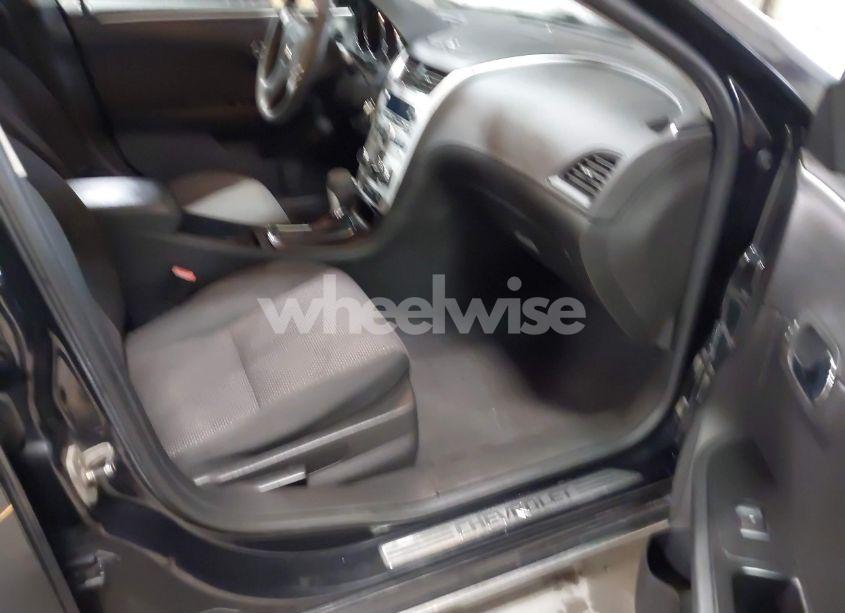 Photo 5 of 2011 Chevrolet Malibu 1LT (VIN 1G1ZC5E18BF317014)