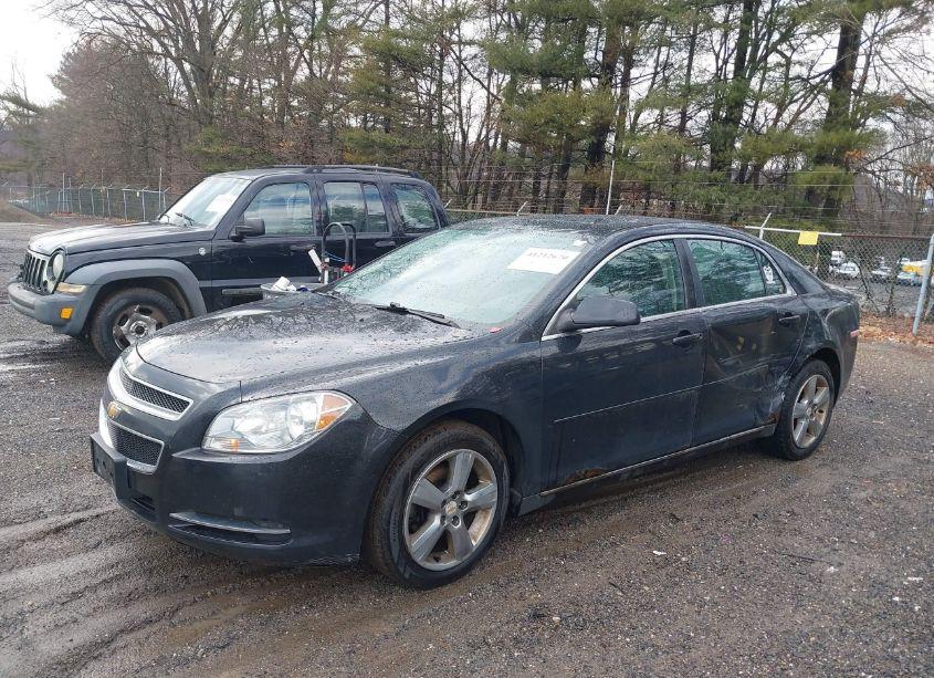 Photo 2 of 2011 Chevrolet Malibu 1LT (VIN 1G1ZC5E18BF359327)