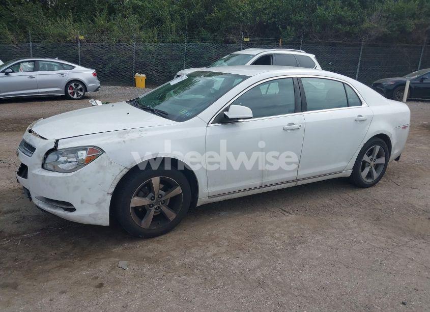 Photo 2 of 2011 Chevrolet Malibu 1LT (VIN 1G1ZC5E18BF387161)