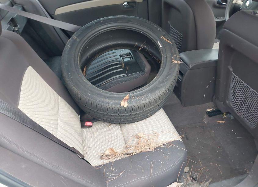 Photo 8 of 2011 Chevrolet Malibu 1LT (VIN 1G1ZC5E18BF391372)