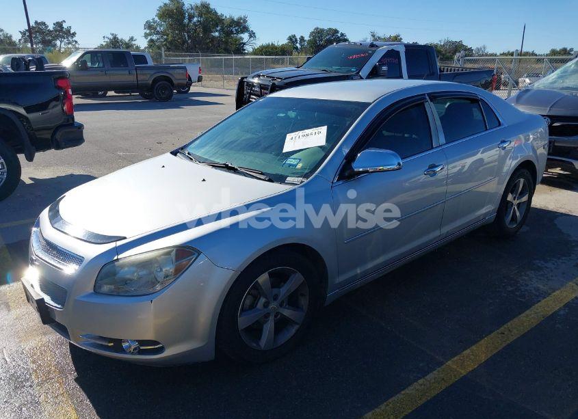 Photo 2 of 2011 Chevrolet Malibu 1LT (VIN 1G1ZC5E19BF155992)