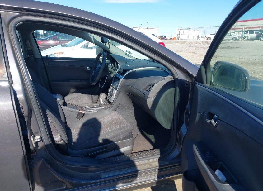 Photo 5 of 2011 Chevrolet Malibu 1LT (VIN 1G1ZC5E19BF174462)