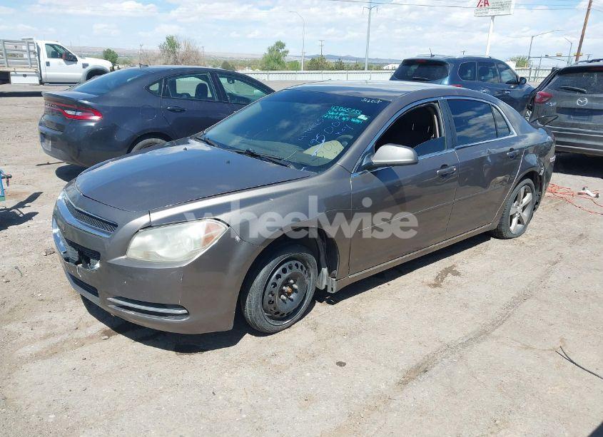 Photo 2 of 2011 Chevrolet Malibu 1LT (VIN 1G1ZC5E19BF195005)