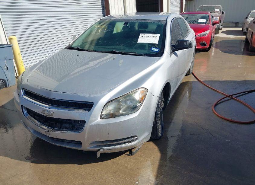 Photo 2 of 2011 Chevrolet Malibu 1LT (VIN 1G1ZC5E19BF298893)