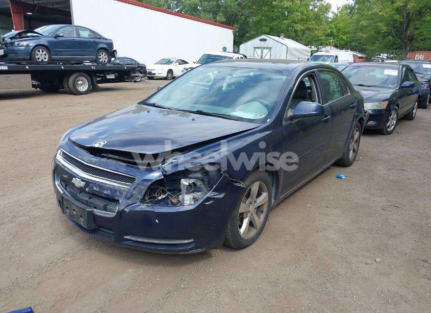 Photo 2 of 2011 Chevrolet Malibu 1LT (VIN 1G1ZC5E19BF339779)