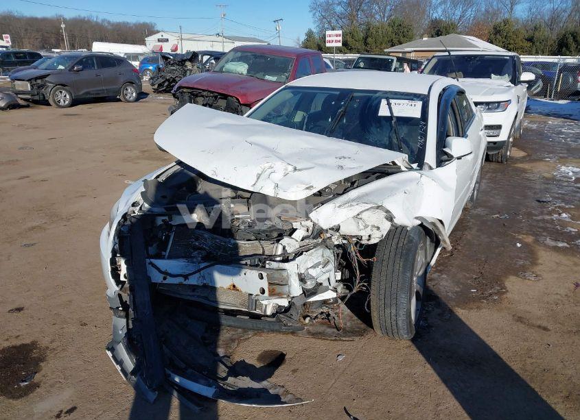 Photo 2 of 2011 Chevrolet Malibu 1LT (VIN 1G1ZC5E19BF345095)