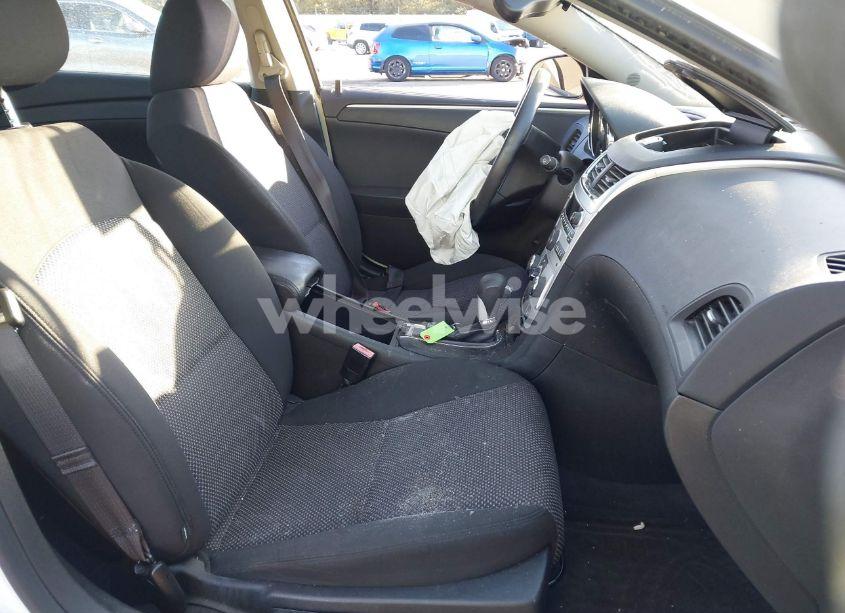 Photo 5 of 2011 Chevrolet Malibu 1LT (VIN 1G1ZC5E19BF345095)