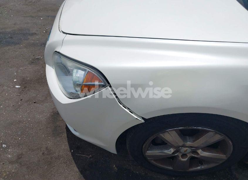 Photo 6 of 2011 Chevrolet Malibu 1LT (VIN 1G1ZC5E19BF348577)