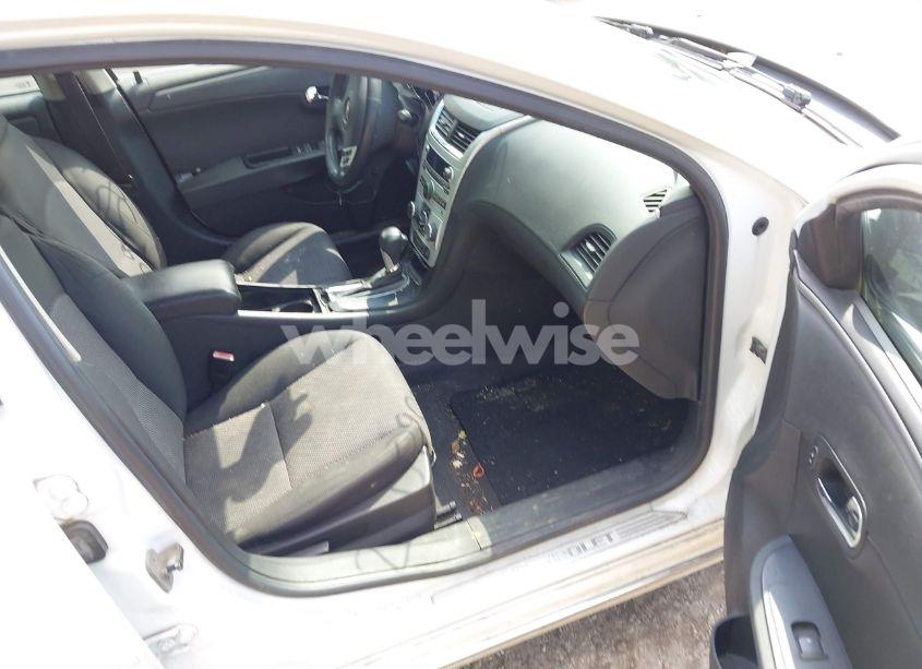 Photo 5 of 2011 Chevrolet Malibu 1LT (VIN 1G1ZC5E19BF352130)