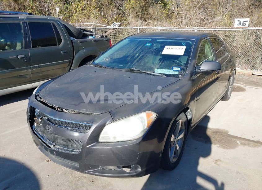 Photo 2 of 2011 Chevrolet Malibu 1LT (VIN 1G1ZC5E1XBF135816)
