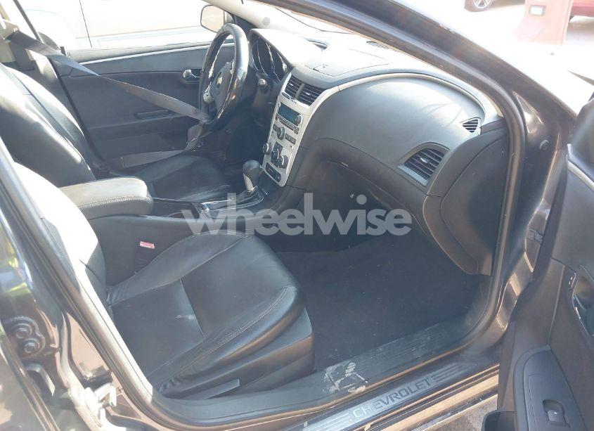 Photo 5 of 2011 Chevrolet Malibu 1LT (VIN 1G1ZC5E1XBF135816)