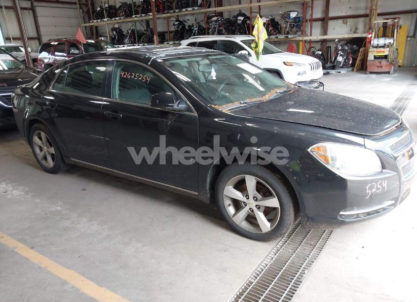 2011 Chevrolet Malibu 1LT (VIN 1G1ZC5E1XBF242638) main photo