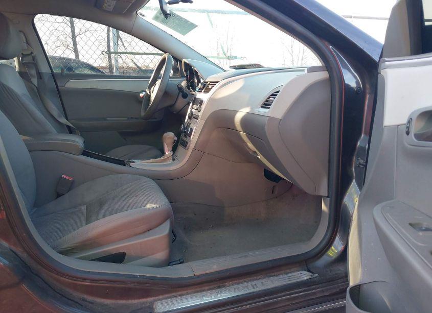 Photo 5 of 2011 Chevrolet Malibu 1LT (VIN 1G1ZC5E1XBF275591)