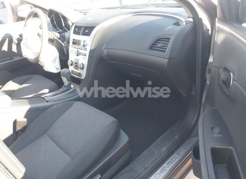 Photo 5 of 2011 Chevrolet Malibu 1LT (VIN 1G1ZC5E1XBF305446)