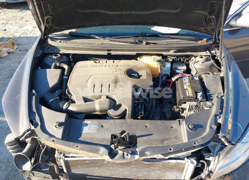 Photo 10 of 2011 Chevrolet Malibu 1LT (VIN 1G1ZC5E1XBF325258)