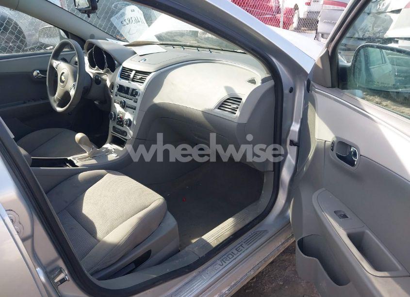 Photo 5 of 2010 Chevrolet Malibu LT (VIN 1G1ZC5EB0A4110104)