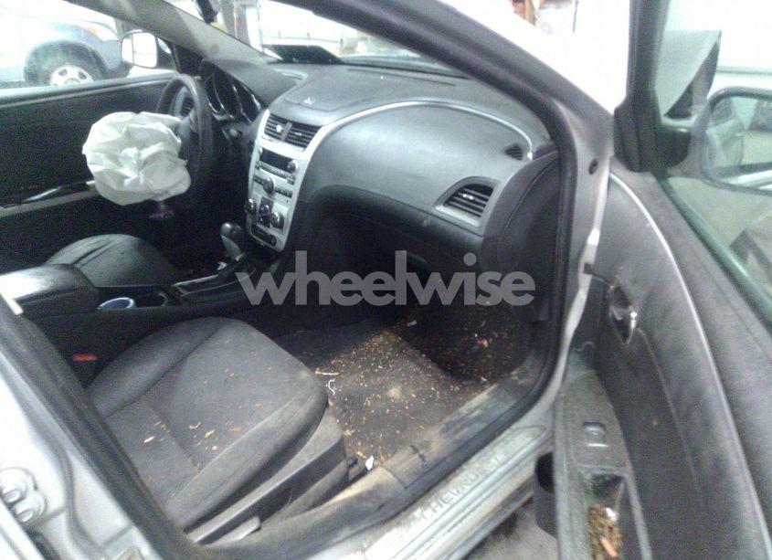 Photo 5 of 2010 Chevrolet Malibu LT (VIN 1G1ZC5EB0A4147931)