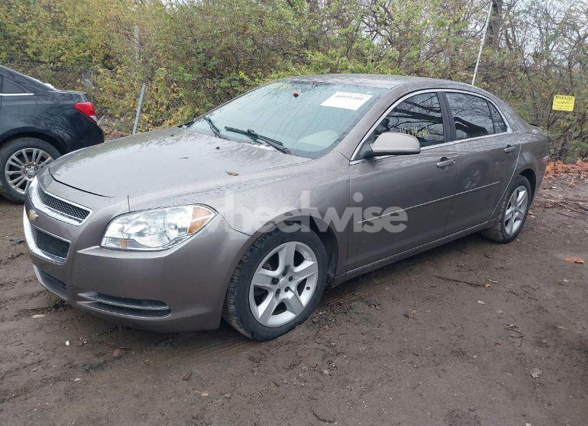 Photo 2 of 2010 Chevrolet Malibu LT (VIN 1G1ZC5EB0AF140949)