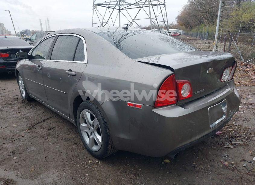 Photo 3 of 2010 Chevrolet Malibu LT (VIN 1G1ZC5EB0AF140949)