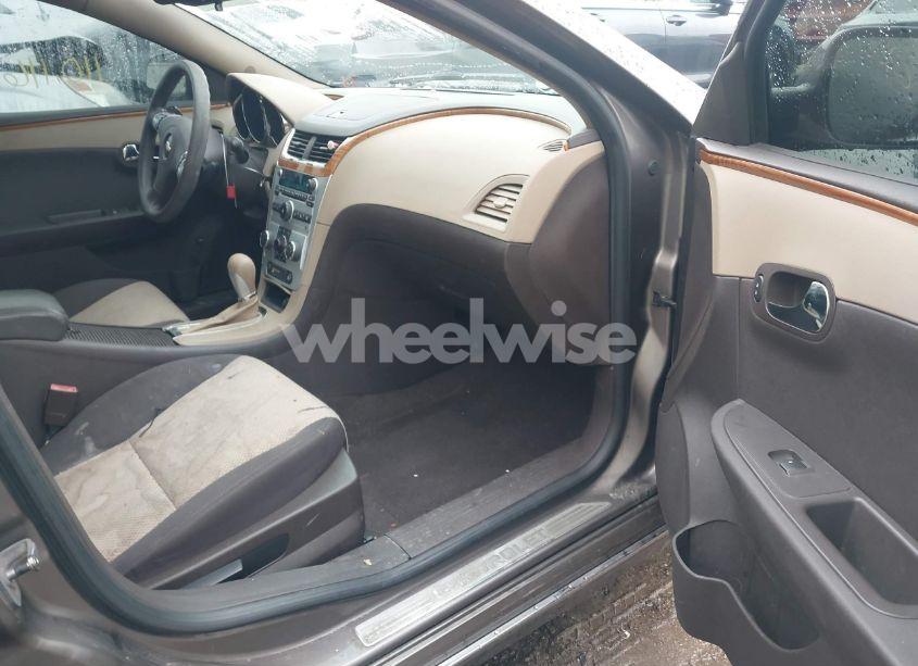 Photo 5 of 2010 Chevrolet Malibu LT (VIN 1G1ZC5EB0AF140949)