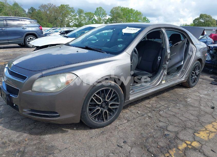 Photo 2 of 2010 Chevrolet Malibu LT (VIN 1G1ZC5EB1AF260209)