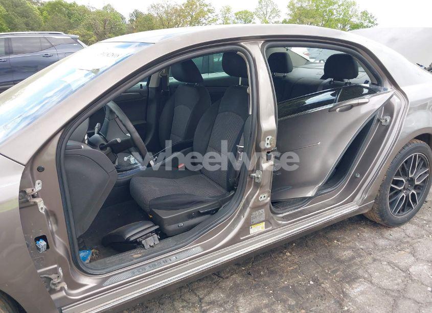 Photo 6 of 2010 Chevrolet Malibu LT (VIN 1G1ZC5EB1AF260209)