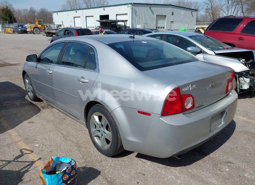 Photo 3 of 2010 Chevrolet Malibu LT (VIN 1G1ZC5EB1AF263708)