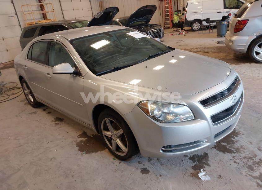2010 Chevrolet Malibu LT (VIN 1G1ZC5EB2AF110075) main photo