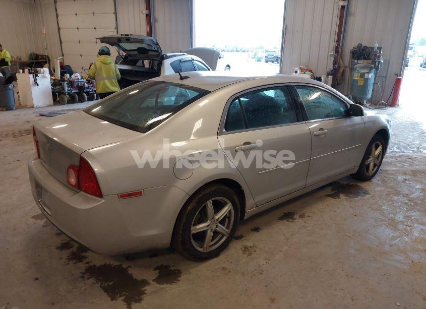 Photo 4 of 2010 Chevrolet Malibu LT (VIN 1G1ZC5EB2AF110075)