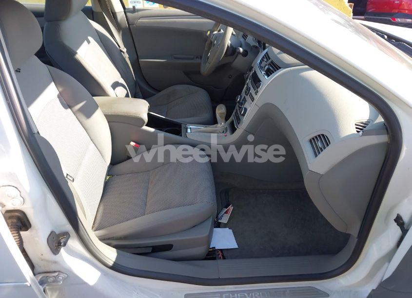 Photo 5 of 2010 Chevrolet Malibu LT (VIN 1G1ZC5EB2AF121089)