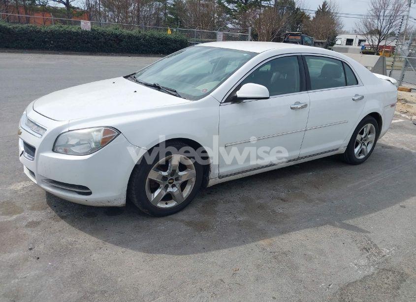 Photo 2 of 2010 Chevrolet Malibu LT (VIN 1G1ZC5EB2AF151032)