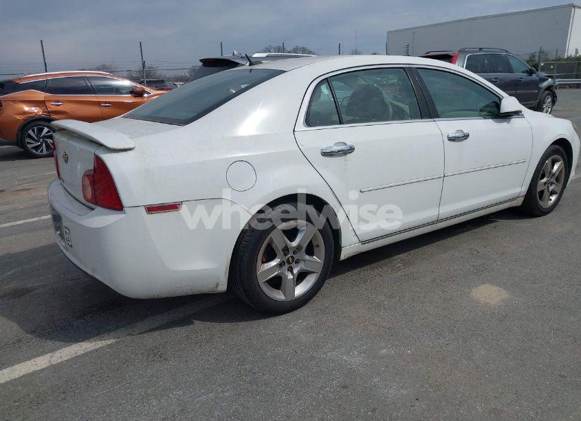 Photo 4 of 2010 Chevrolet Malibu LT (VIN 1G1ZC5EB2AF151032)