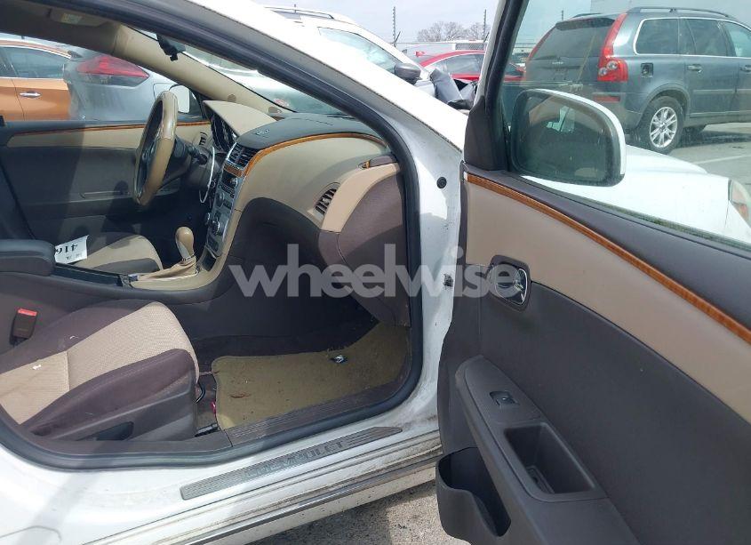 Photo 5 of 2010 Chevrolet Malibu LT (VIN 1G1ZC5EB2AF151032)