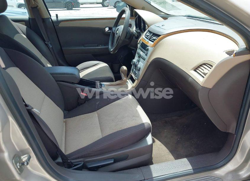 Photo 5 of 2010 Chevrolet Malibu LT (VIN 1G1ZC5EB2AF182829)