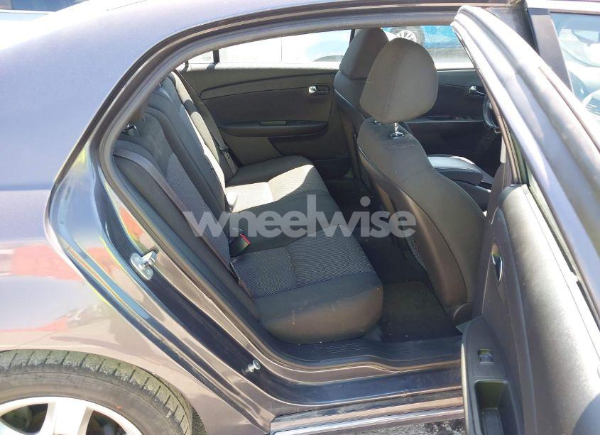 Photo 8 of 2010 Chevrolet Malibu LT (VIN 1G1ZC5EB2AF240373)