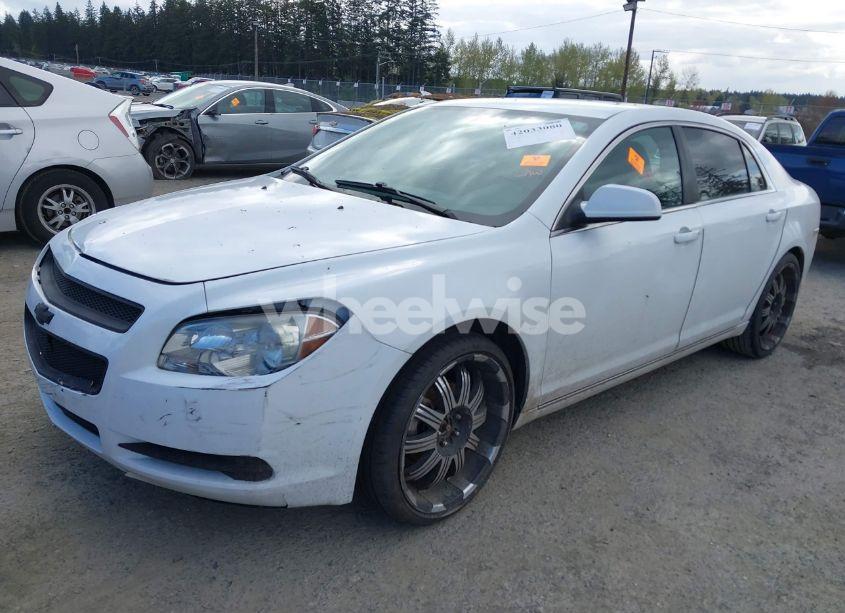 Photo 2 of 2010 Chevrolet Malibu LT (VIN 1G1ZC5EB2AF258016)