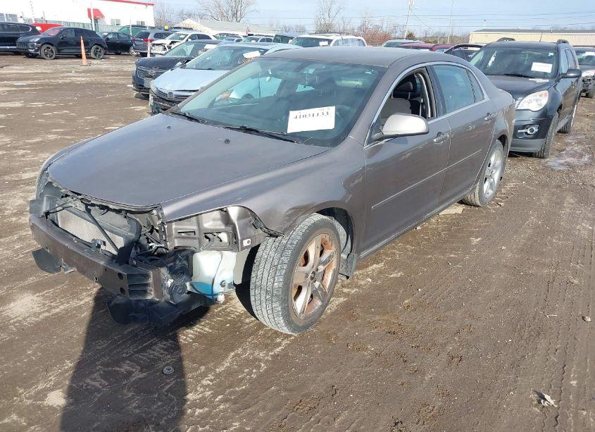 Photo 2 of 2010 Chevrolet Malibu LT (VIN 1G1ZC5EB2AF323253)