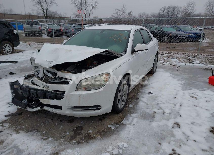 Photo 2 of 2010 Chevrolet Malibu LT (VIN 1G1ZC5EB3AF122266)