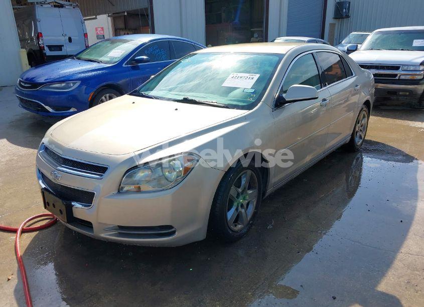 Photo 2 of 2010 Chevrolet Malibu LT (VIN 1G1ZC5EB3AF153971)