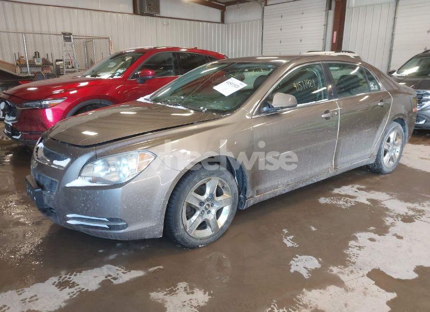 Photo 2 of 2010 Chevrolet Malibu LT (VIN 1G1ZC5EB3AF223792)