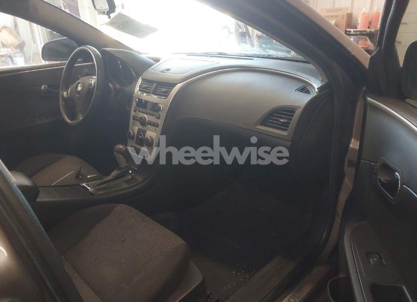 Photo 5 of 2010 Chevrolet Malibu LT (VIN 1G1ZC5EB3AF223792)