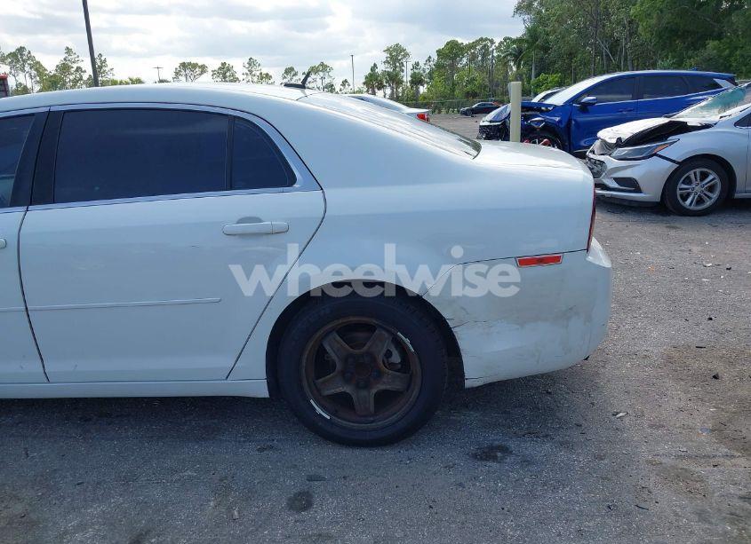 Photo 12 of 2010 Chevrolet Malibu LT (VIN 1G1ZC5EB3AF226188)
